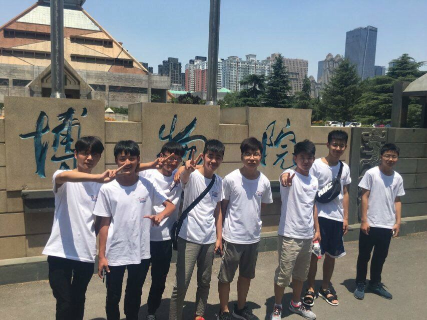 鄭州北大青鳥翔天信鴿第二期夏令營邀你免費“玩IT”