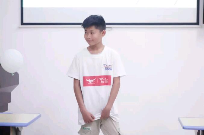 鄭州北大青鳥翔天信鴿夏令營學員風采展示