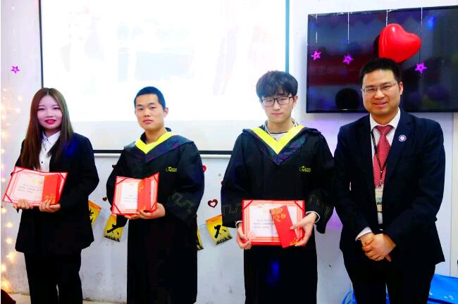 鄭州北大青鳥翔天信鴿班級(jí)優(yōu)秀學(xué)員