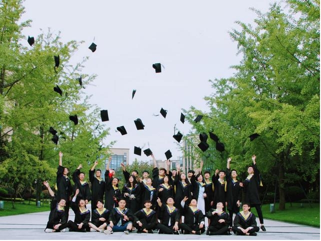 生活不易初中畢業去鄭州技術學校學什么專業好