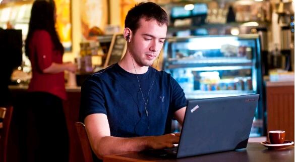 編程學習鄭州選擇鄭州北大青鳥翔天信鴿