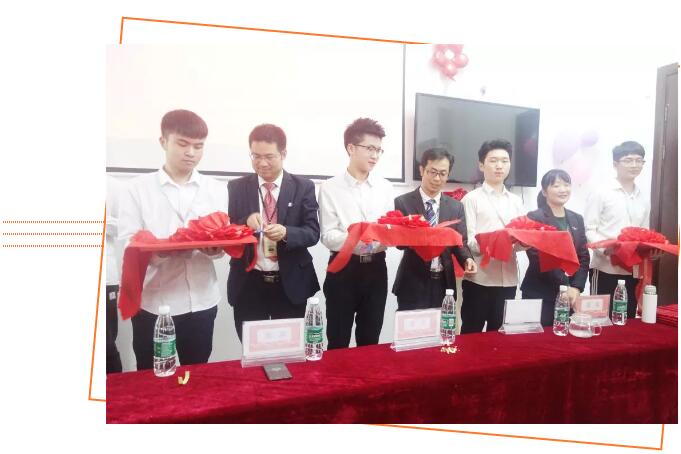 鄭州北大青鳥翔天信鴿Y2 95開業典禮