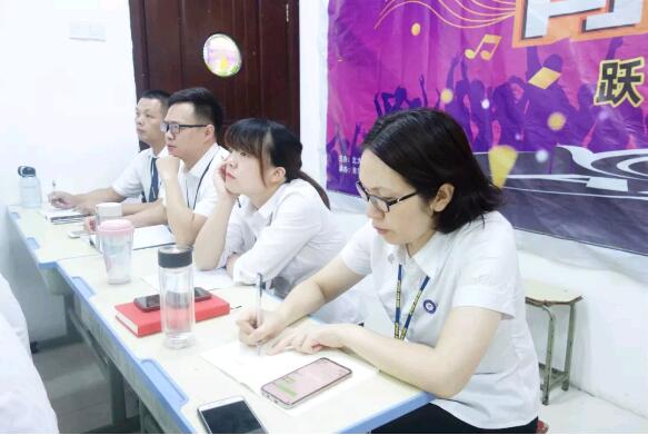 鄭州北大青鳥翔天信鴿A92班項目評審圓滿結束