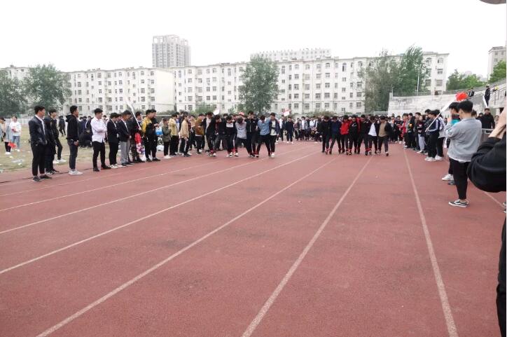 鄭州北大青鳥翔天信鴿2019年春季運動會七人八足