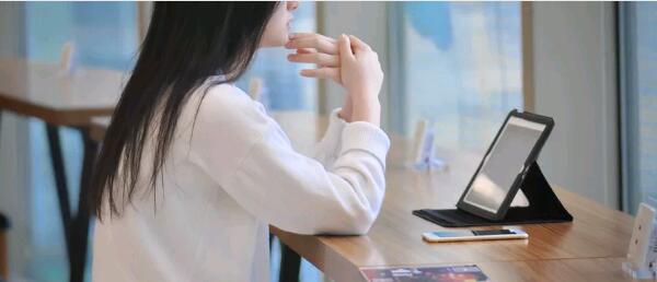 北大青鳥培訓好不好用心教育用愛感化終會成才