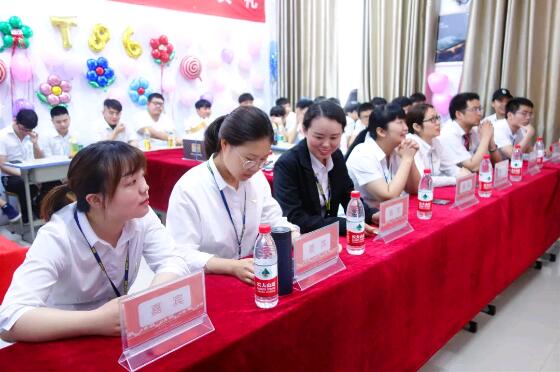 鄭州北大青鳥翔天信鴿企業化帶班-鄭州匯智科技有限公司隆重開業