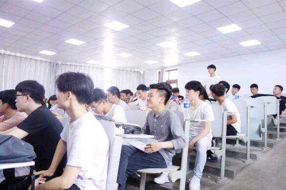 鄭州北大青鳥翔天信鴿20歲優秀學員月薪17k就業分享