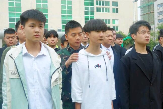 鄭州北大青鳥翔天信鴿2019第三期軍訓!