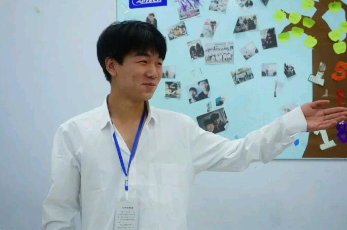 鄭州北大青鳥翔天信鴿B197班開學典禮:感謝相遇,未來相伴!