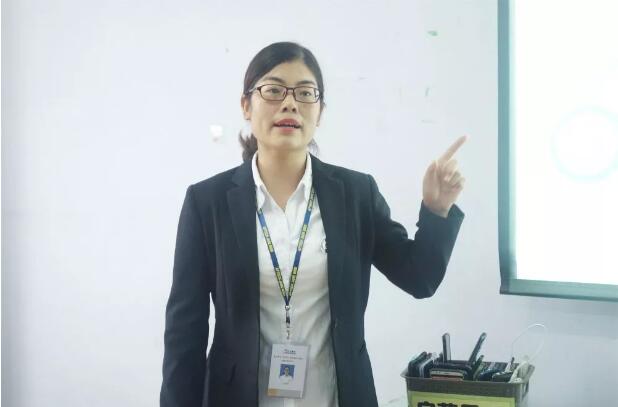 北大青鳥鄭州翔天信鴿Q1906班開學典禮