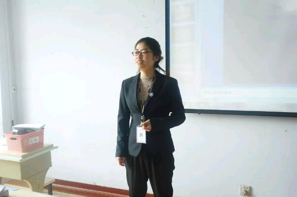 北大青鳥鄭州翔天信鴿Q1906班PPT大賽