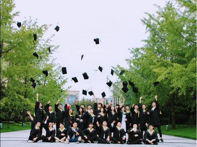 鄭州翔天信鴿計算機學院學專業電腦技術的好學校