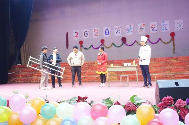 鄭州北大青鳥翔天信鴿2020年元旦晚會完美舉辦