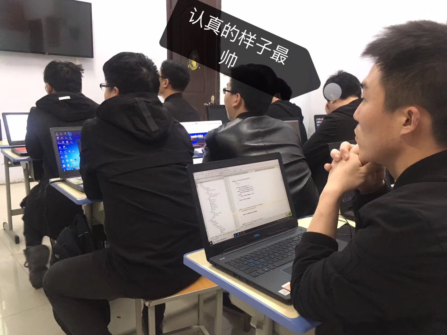 鄭州北大青鳥翔天信鴿校區(qū)學(xué)員專業(yè)課程