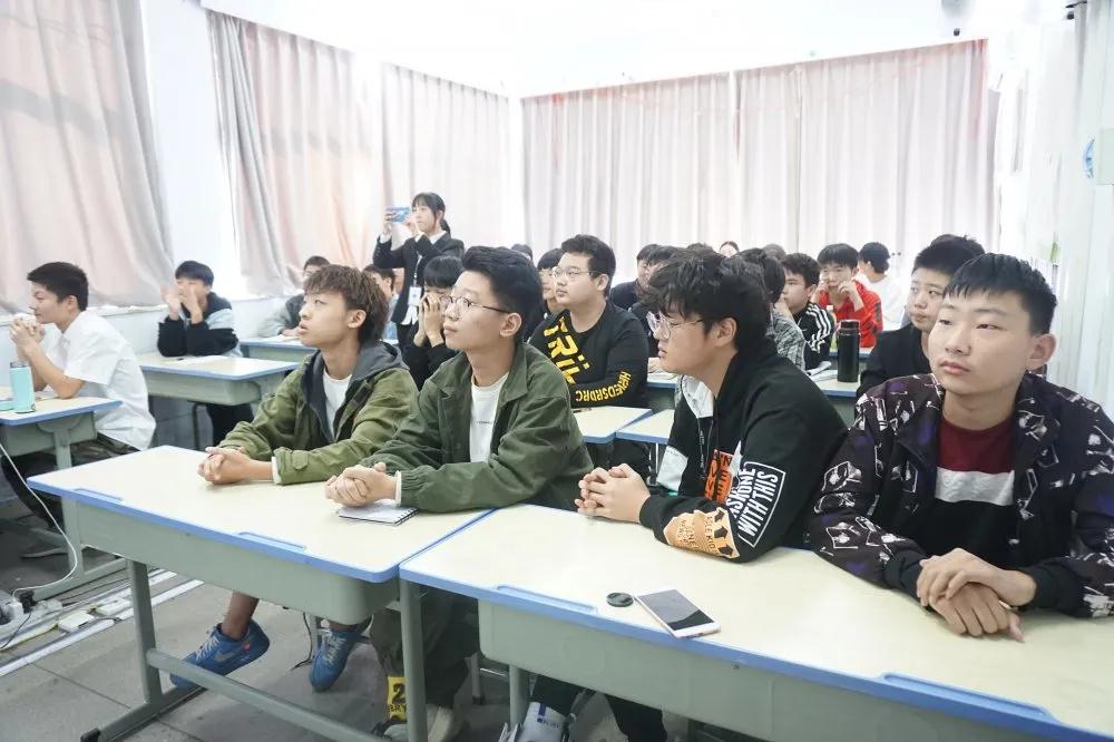 鄭州北大青鳥(niǎo)翔天信鴿啟蒙星萌新給你送邀請(qǐng)函了