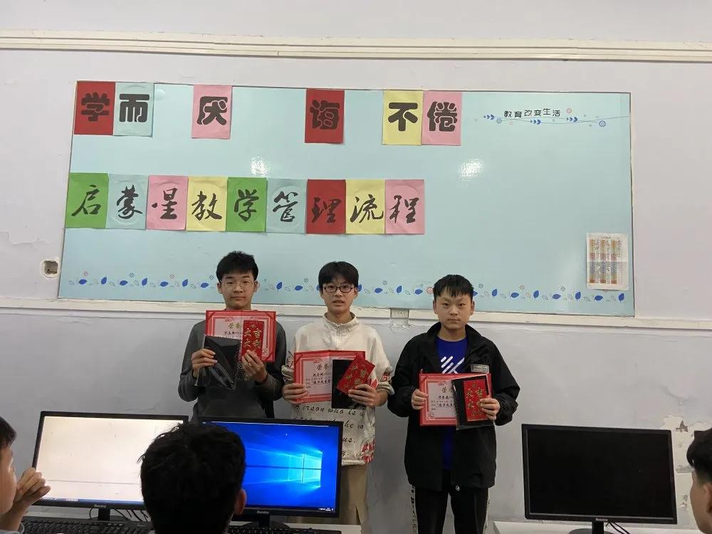 鄭州北大青鳥(niǎo)翔天信鴿啟蒙星萌新給你送邀請(qǐng)函了