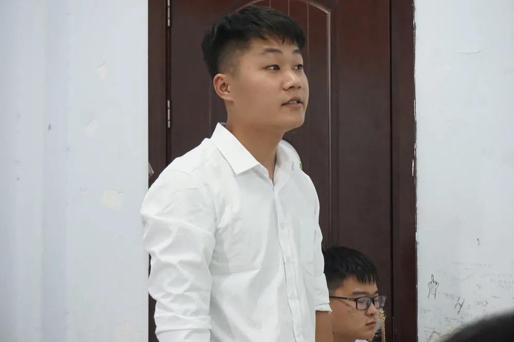 鄭州北大青鳥翔天信鴿網絡205班開學典禮