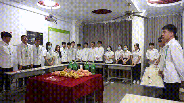 鄭州北大青鳥翔天信鴿星途社結訓典禮