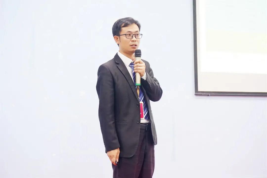 鄭州北大青鳥翔天信鴿教學就業三季度總結暨四季度計劃報告圓滿召開