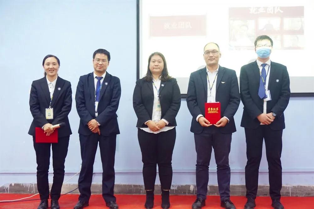 鄭州北大青鳥翔天信鴿教學就業三季度總結暨四季度計劃報告圓滿召開