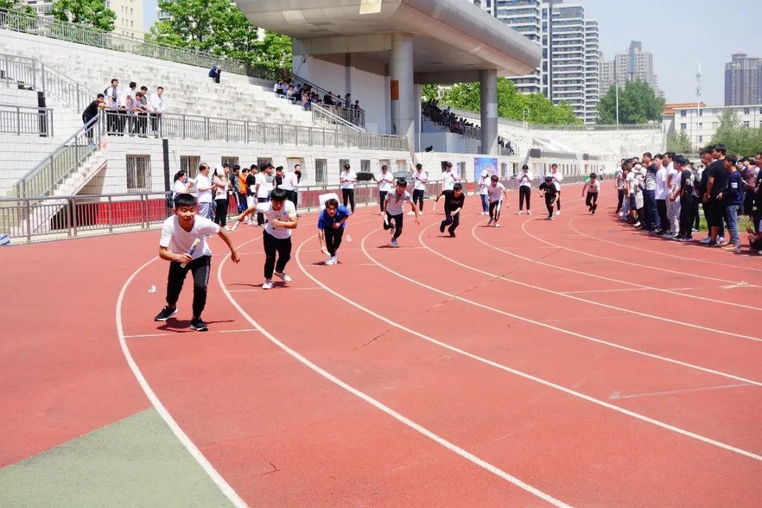 鄭州北大青鳥翔天信鴿軟件學院簡介