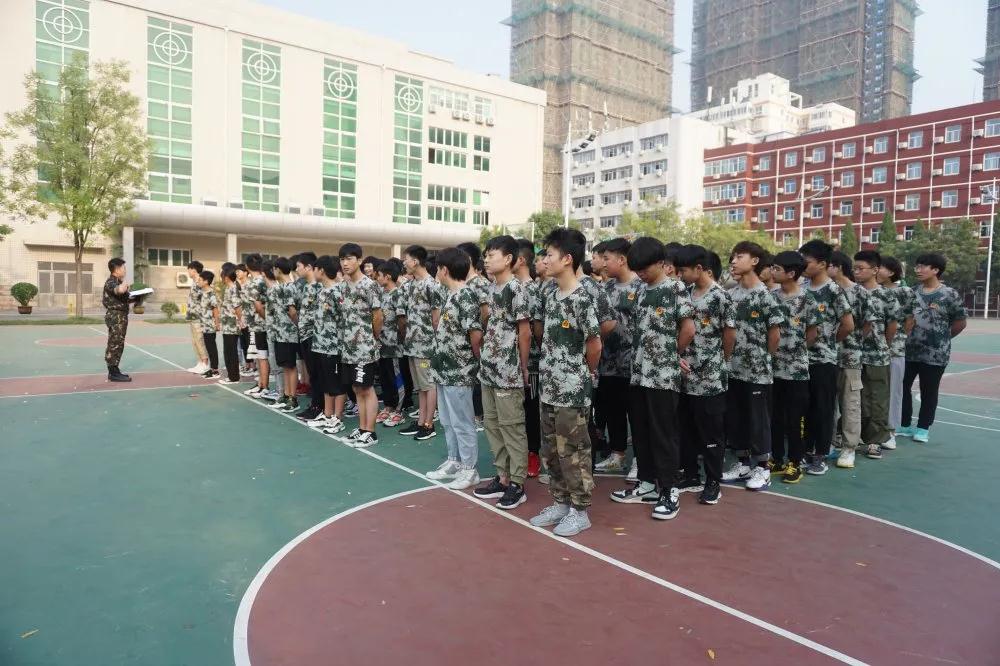 鄭州北大青鳥翔天信鴿軍訓進行時