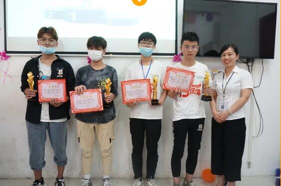 鄭州北大青鳥翔天信鴿IT夏令營第三期閉營:相遇信鴿,筑夢未來