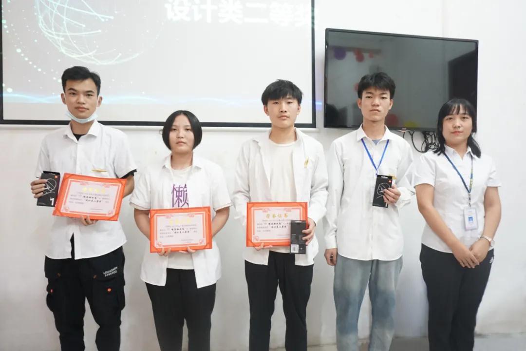 鄭州北大青鳥翔天信鴿第七屆IT精英挑戰賽軟件組圓滿結束