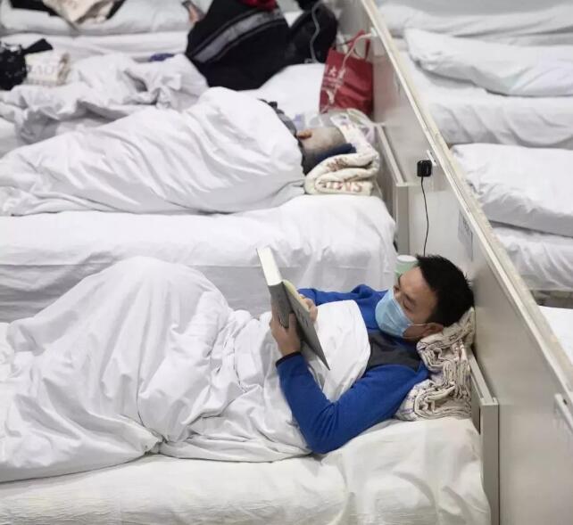 面對疫情,鄭州北大青鳥翔天信鴿線上教育送溫暖