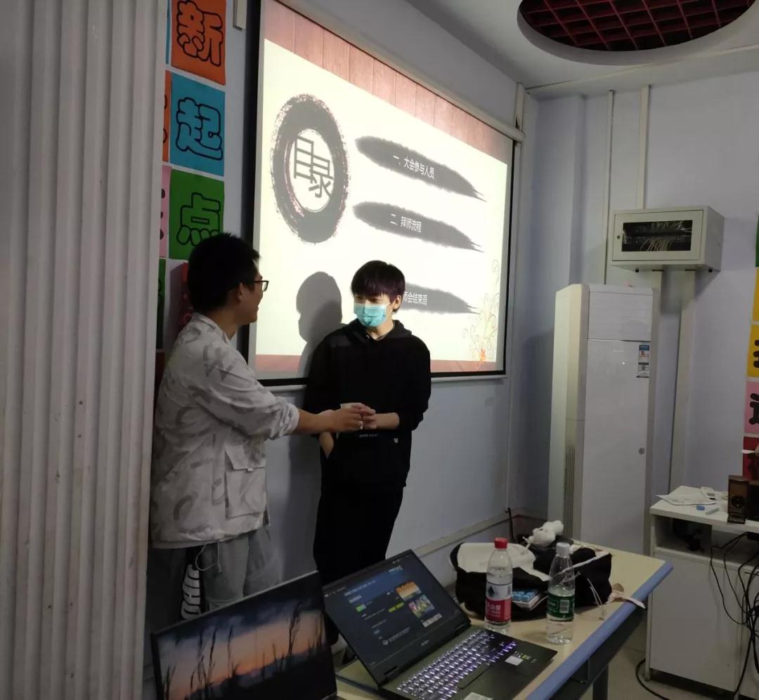 鄭州北大青鳥翔天信鴿T328班拜師大會