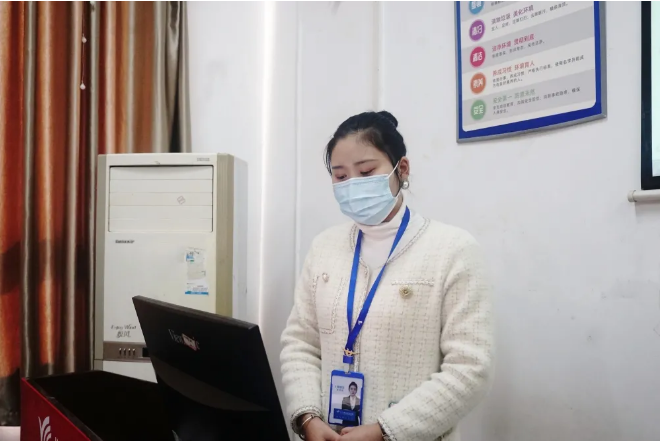 鄭州北大青鳥翔天信鴿T328班班委任命儀式