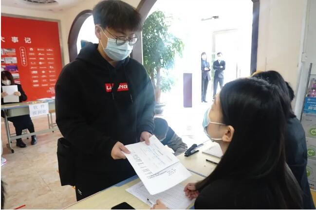 熱烈歡迎鄭州北大青鳥翔天信鴿學員們開學報到