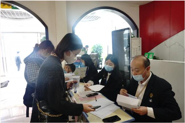 熱烈歡迎鄭州北大青鳥翔天信鴿學員們開學報到