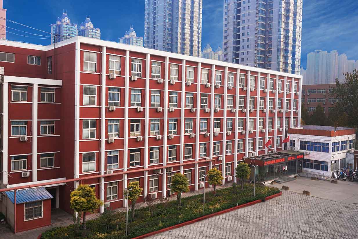 初中沒畢業的學生能上鄭州什么技校