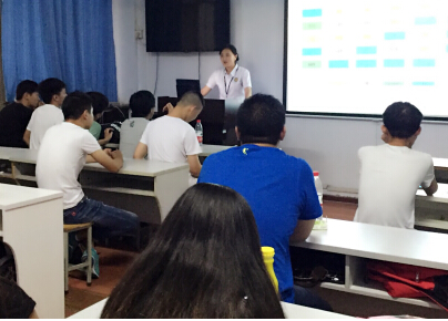 熱烈慶祝鄭州北大青鳥翔天信鴿第一期IT夏令營圓滿成功