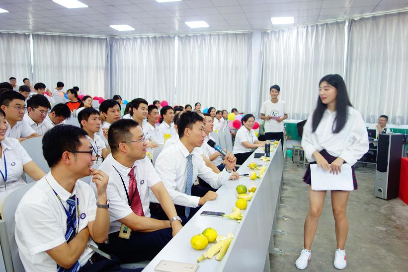 鄭州北大青鳥翔天信鴿9月10號教師節聯歡會