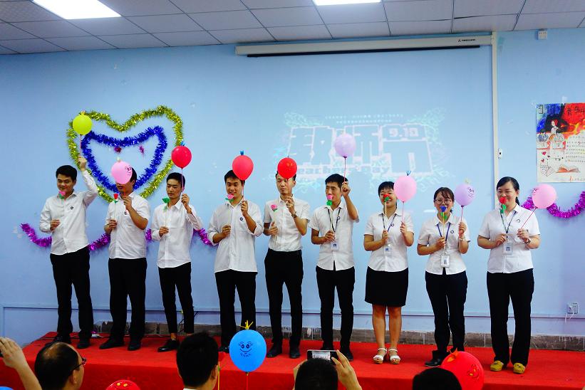 鄭州北大青鳥翔天信鴿9月10號教師節聯歡會