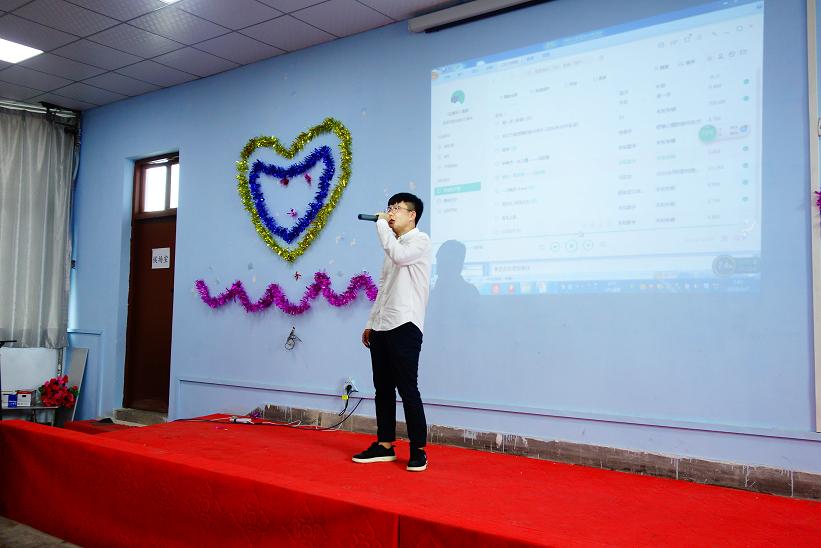 鄭州北大青鳥翔天信鴿9月10號教師節聯歡會