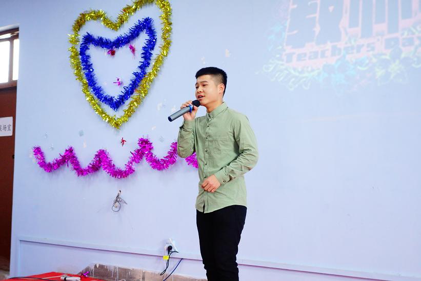 鄭州北大青鳥翔天信鴿9月10號教師節聯歡會