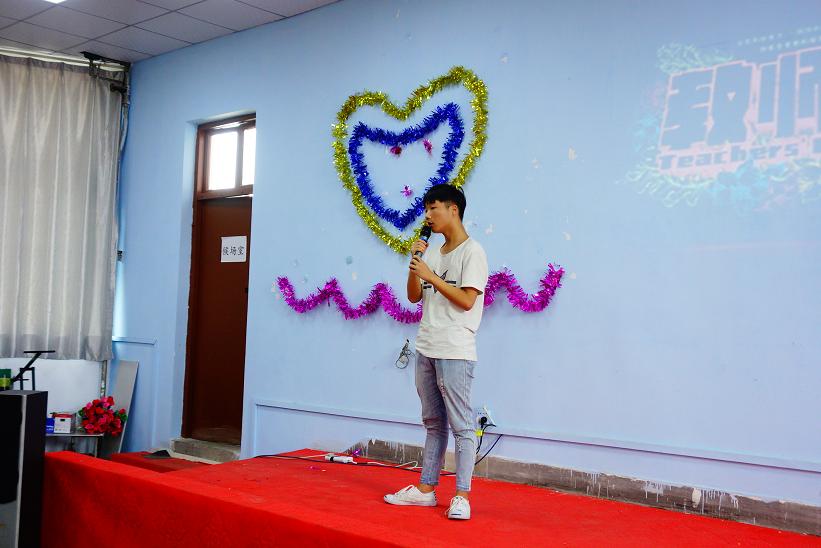 鄭州北大青鳥翔天信鴿9月10號教師節聯歡會