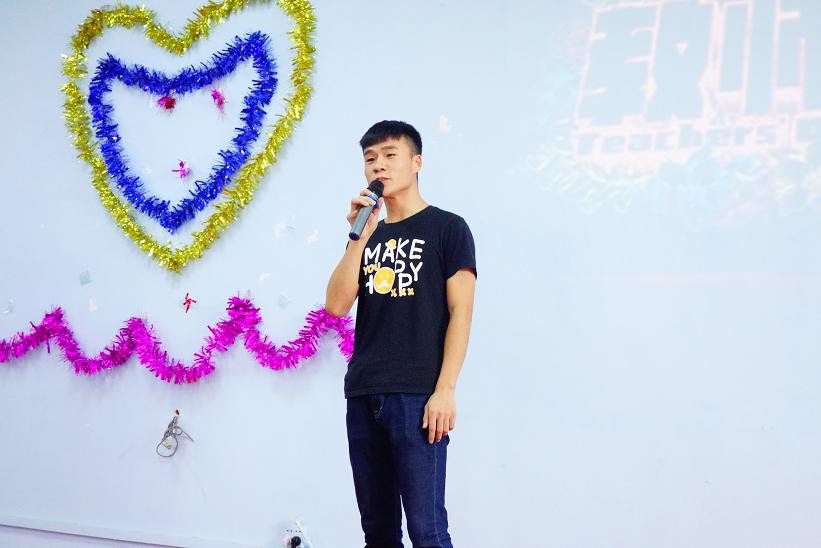 鄭州北大青鳥翔天信鴿9月10號教師節聯歡會