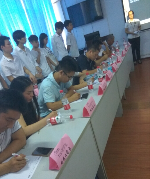 鄭州北大青鳥翔天信鴿學校T161班家長會圓滿成功