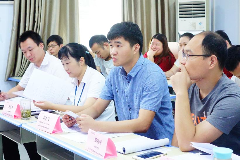 鄭州北大青鳥翔天信鴿校區第三季度就業面試大賽