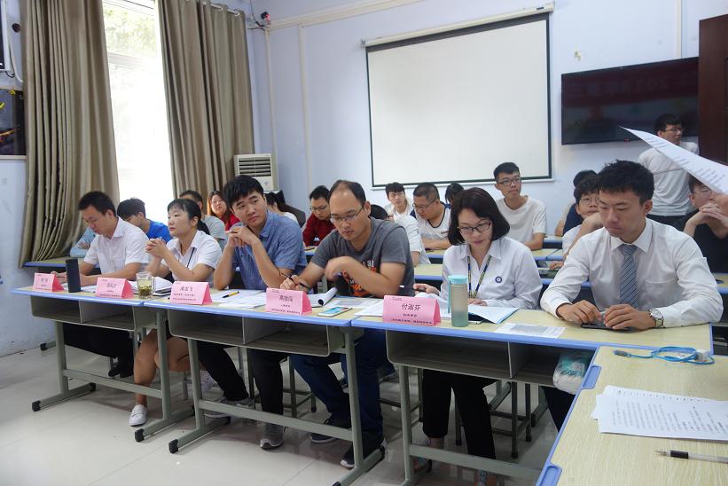 鄭州北大青鳥翔天信鴿校區第三季度就業面試大賽