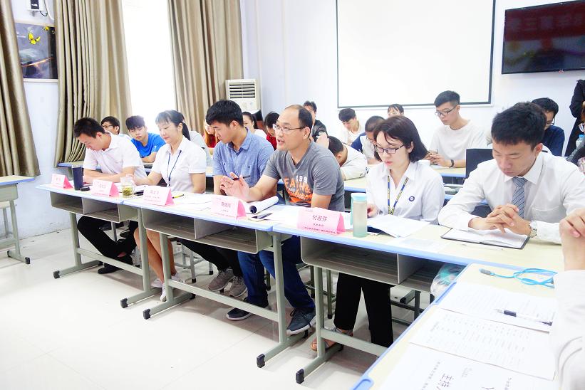 鄭州北大青鳥翔天信鴿校區第三季度就業面試大賽