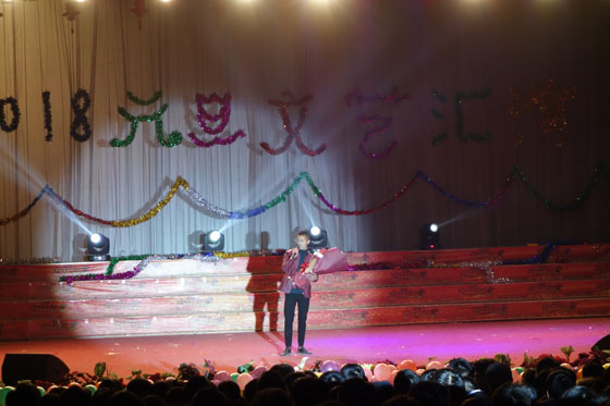 精彩絕倫,鄭州北大青鳥翔天信鴿2018年元旦文藝匯演圓滿成功