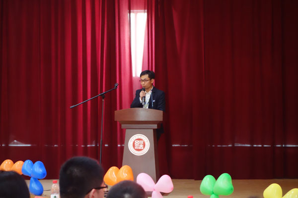 鄭州北大青鳥翔天信鴿校區2018年第一屆校友會