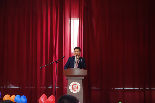 鄭州北大青鳥翔天信鴿校區2018年第一屆校友會