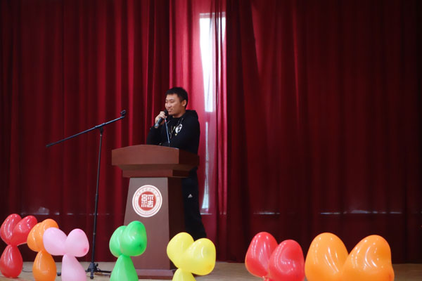 鄭州北大青鳥翔天信鴿校區2018年第一屆校友會