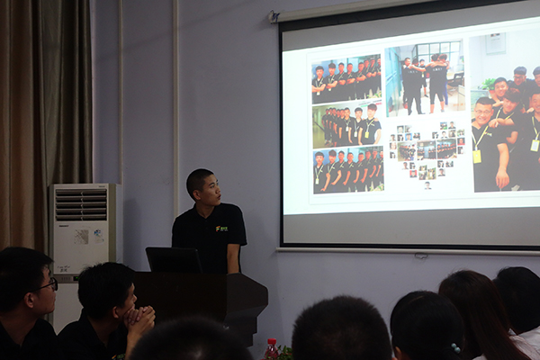 鄭州北大青鳥翔天信鴿與河南意萊享科技校企合作簽約儀式圓滿成功